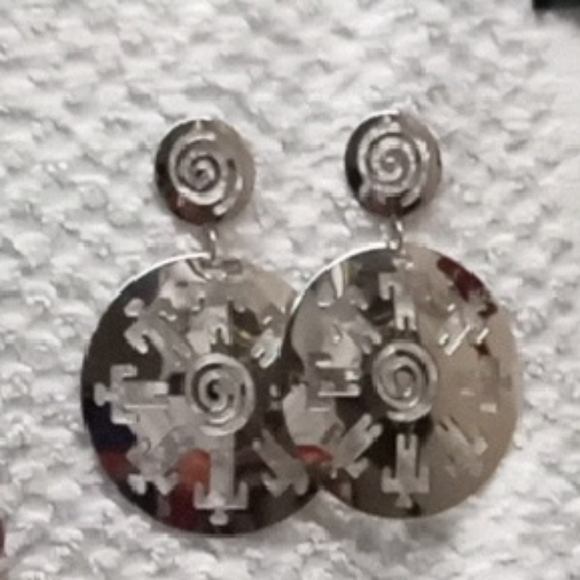 Assorted Earrings Collection - Picture 1 of 1